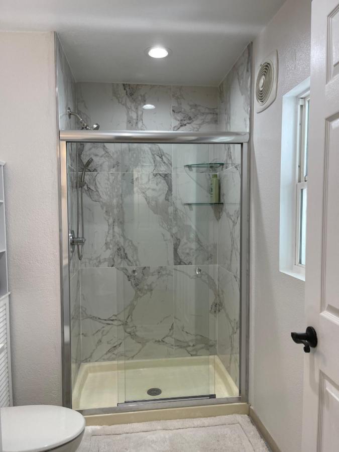 2 Bedroom Apartment Обърндейл Екстериор снимка